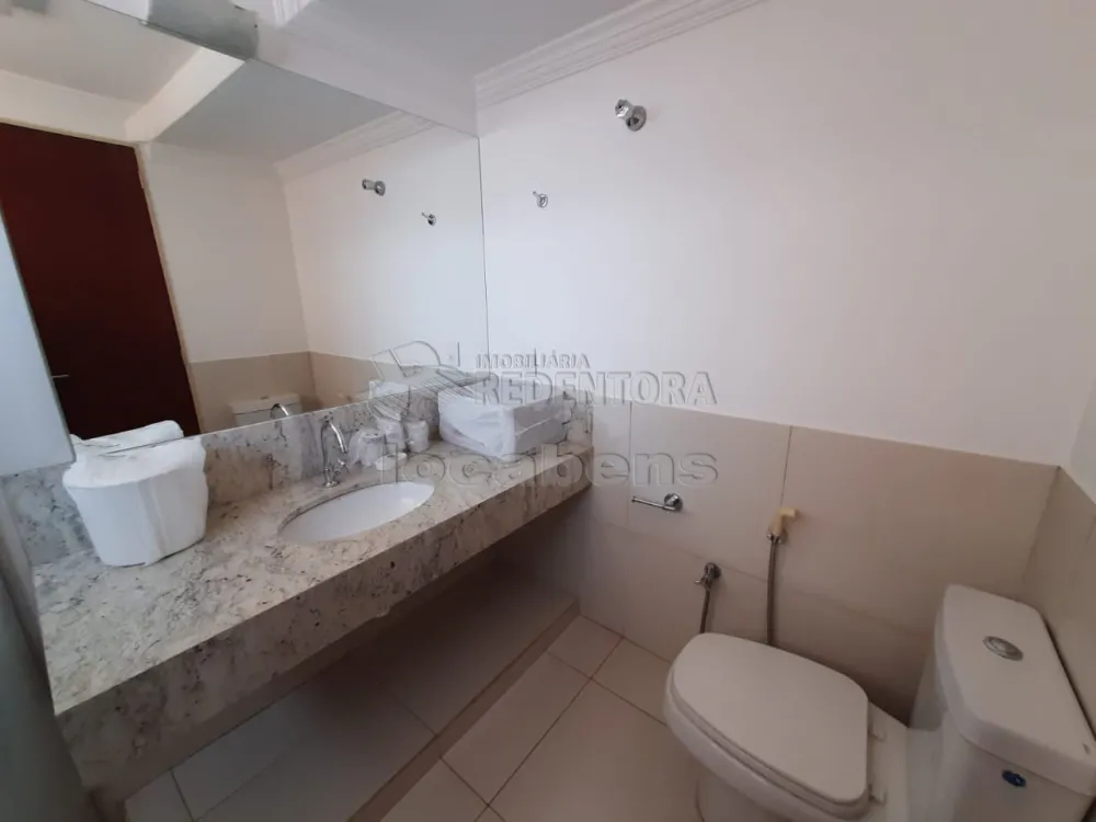 Alugar Apartamento / Padrão em São José do Rio Preto R$ 1.350,00 - Foto 8