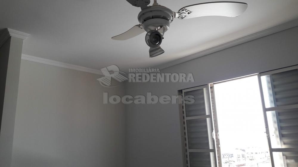 Alugar Apartamento / Padrão em São José do Rio Preto R$ 1.000,00 - Foto 7