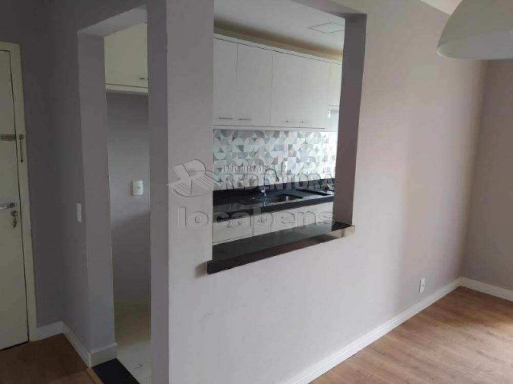 Comprar Apartamento / Padrão em São José do Rio Preto R$ 310.000,00 - Foto 2