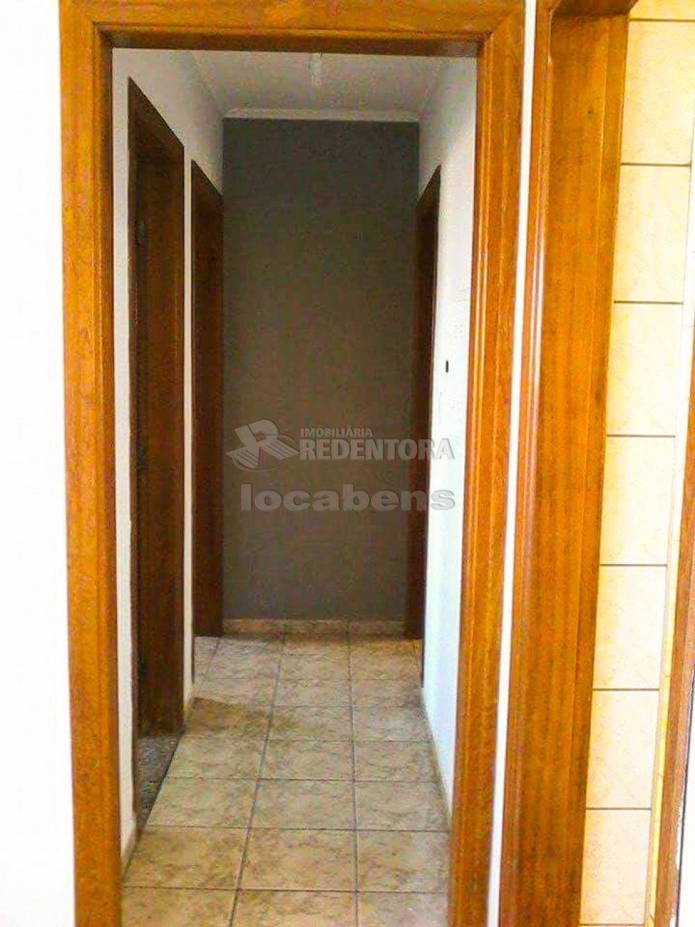 Comprar Apartamento / Padrão em São José do Rio Preto R$ 200.000,00 - Foto 4