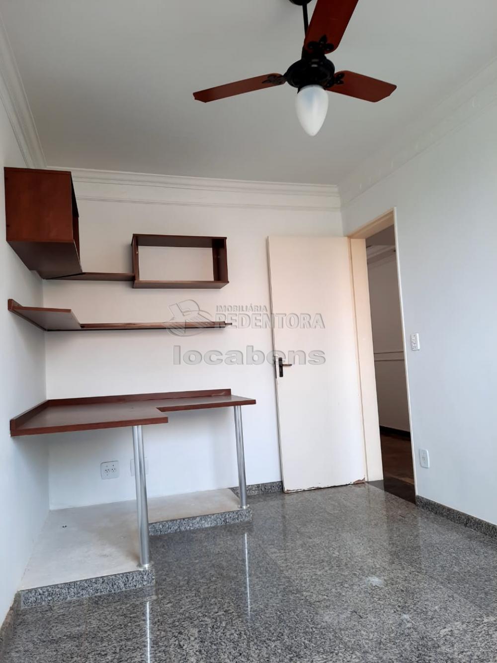 Comprar Apartamento / Padrão em São José do Rio Preto R$ 180.000,00 - Foto 4