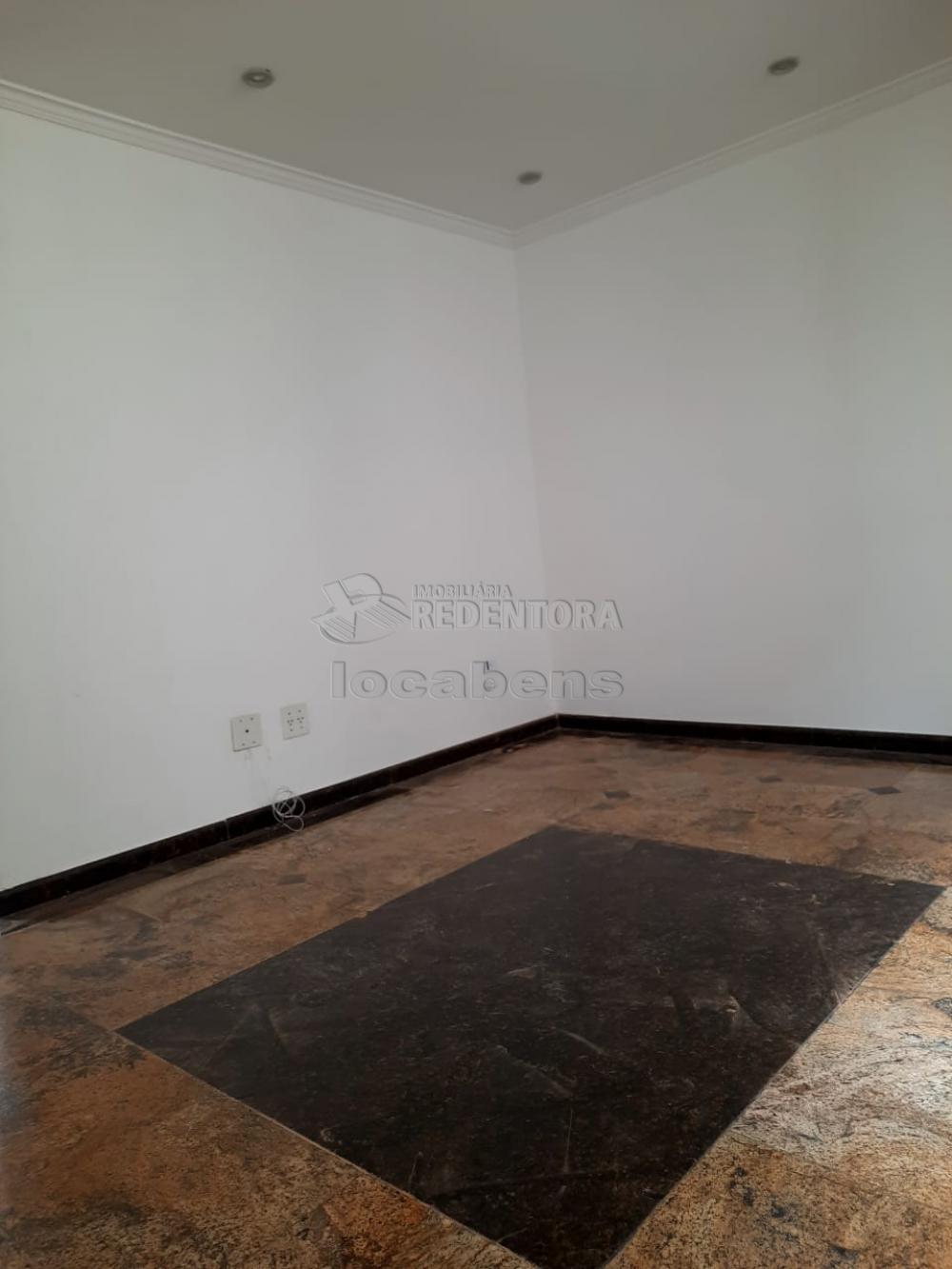 Comprar Apartamento / Padrão em São José do Rio Preto R$ 180.000,00 - Foto 5