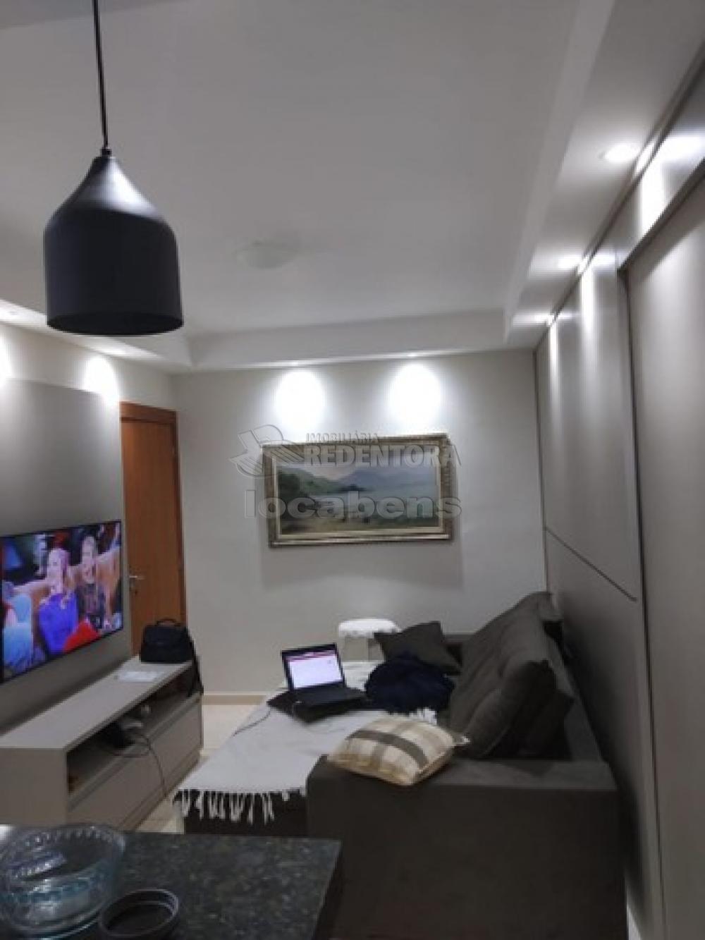 Comprar Apartamento / Padrão em São José do Rio Preto apenas R$ 215.000,00 - Foto 1
