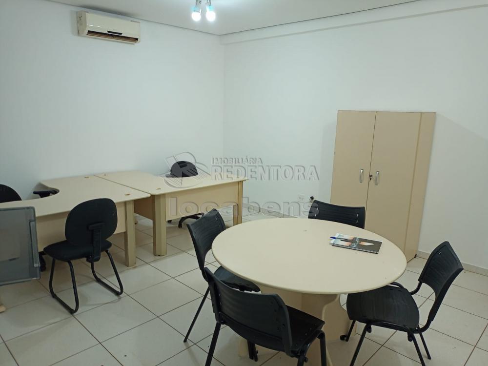 Alugar Comercial / Sala em São José do Rio Preto R$ 1.250,00 - Foto 8