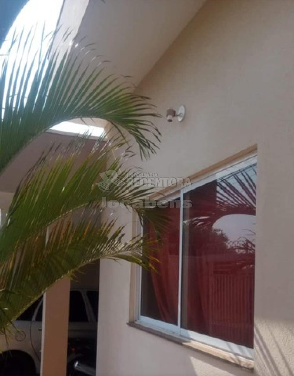 Comprar Casa / Padrão em São José do Rio Preto R$ 270.000,00 - Foto 1