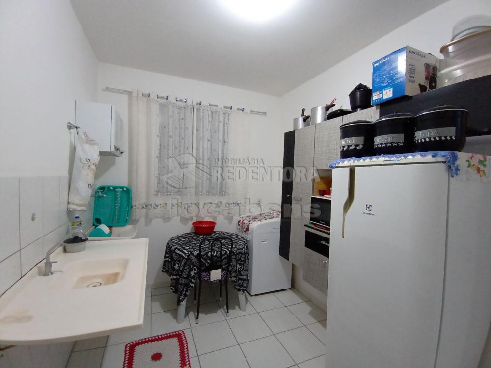 Alugar Apartamento / Padrão em São José do Rio Preto R$ 600,00 - Foto 1