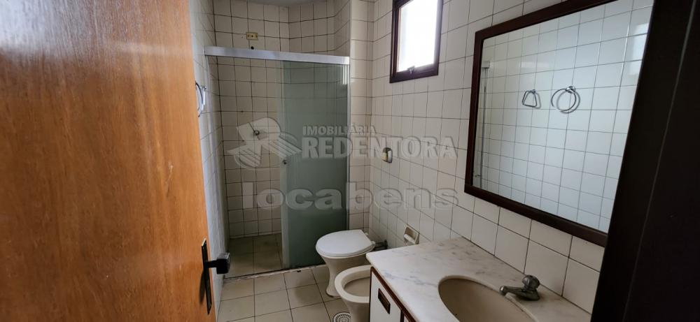 Alugar Apartamento / Padrão em São José do Rio Preto R$ 1.300,00 - Foto 17