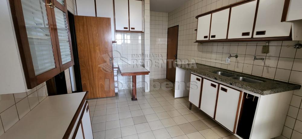 Alugar Apartamento / Padrão em São José do Rio Preto R$ 1.300,00 - Foto 6