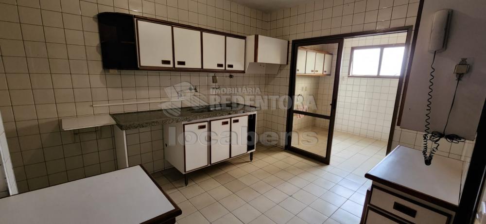 Alugar Apartamento / Padrão em São José do Rio Preto R$ 1.300,00 - Foto 5