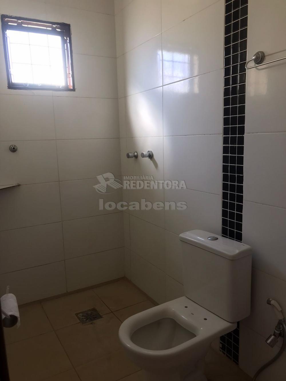 Comprar Casa / Padrão em São José do Rio Preto R$ 220.000,00 - Foto 28