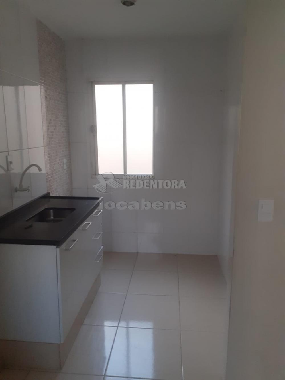 Comprar Apartamento / Padrão em São José do Rio Preto R$ 110.000,00 - Foto 5