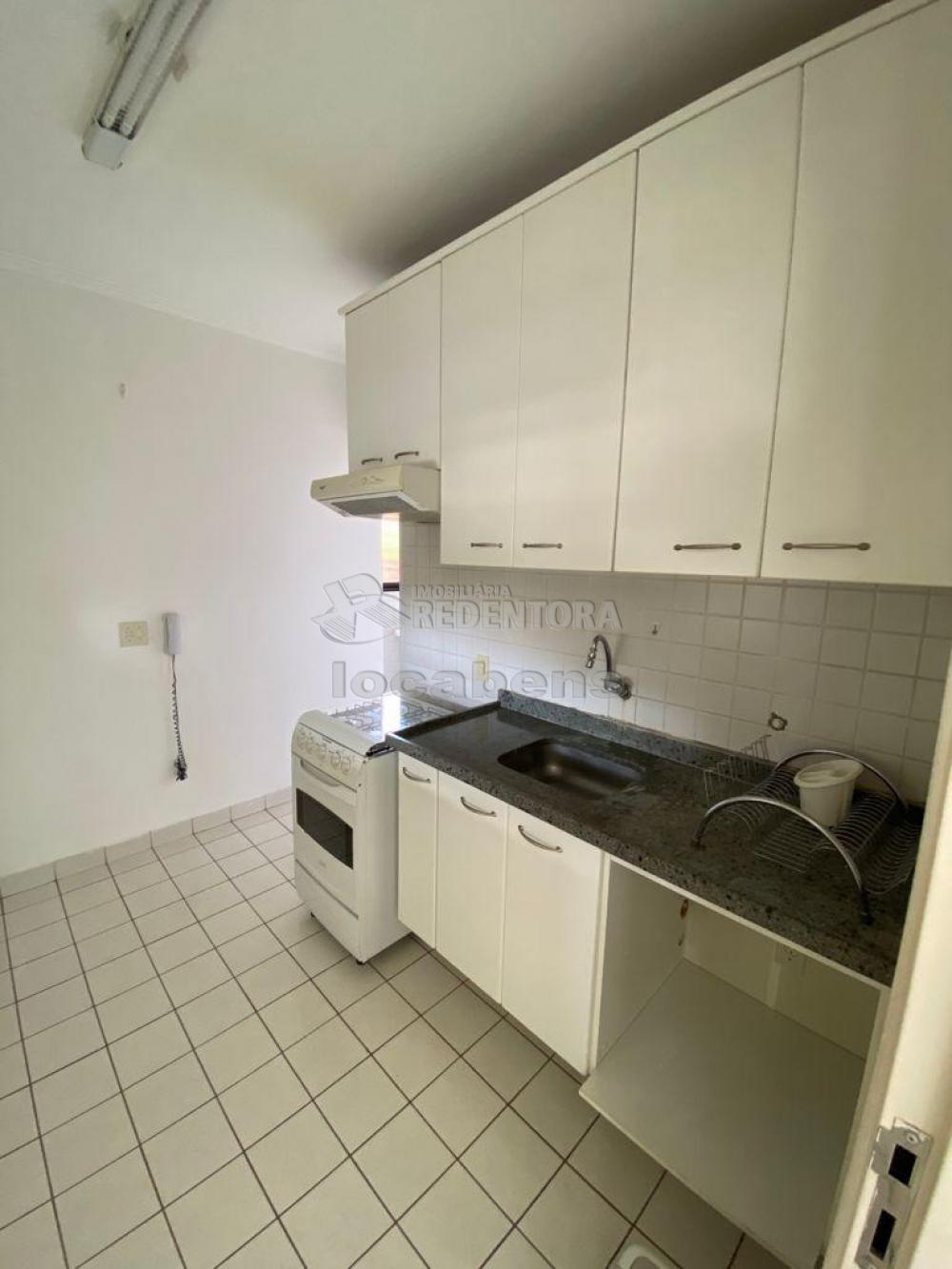 Comprar Apartamento / Padrão em São José do Rio Preto R$ 360.000,00 - Foto 15