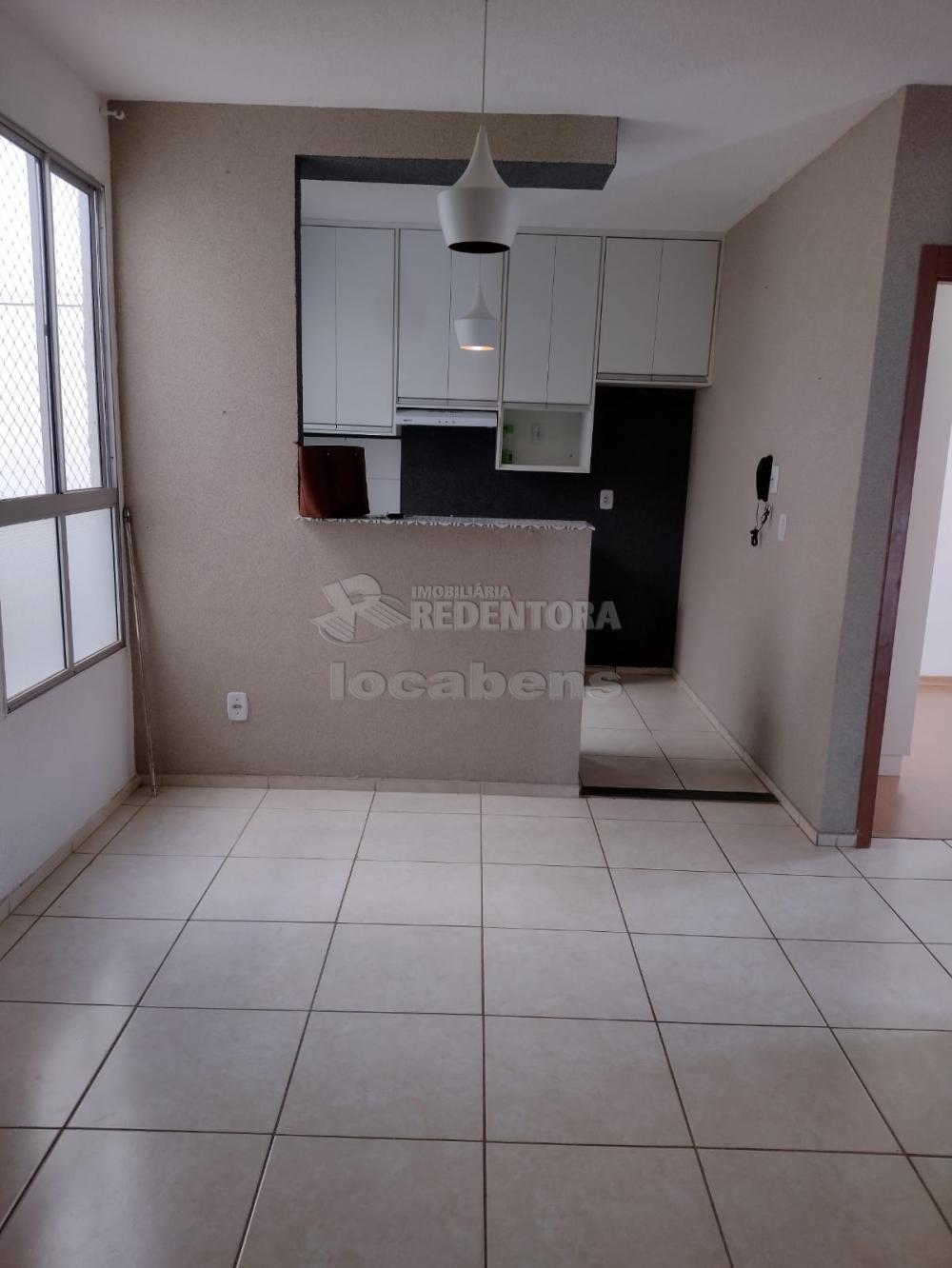 Alugar Apartamento / Padrão em São José do Rio Preto apenas R$ 750,00 - Foto 1