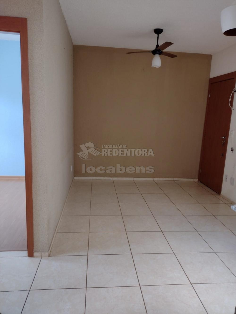 Alugar Apartamento / Padrão em São José do Rio Preto R$ 750,00 - Foto 14