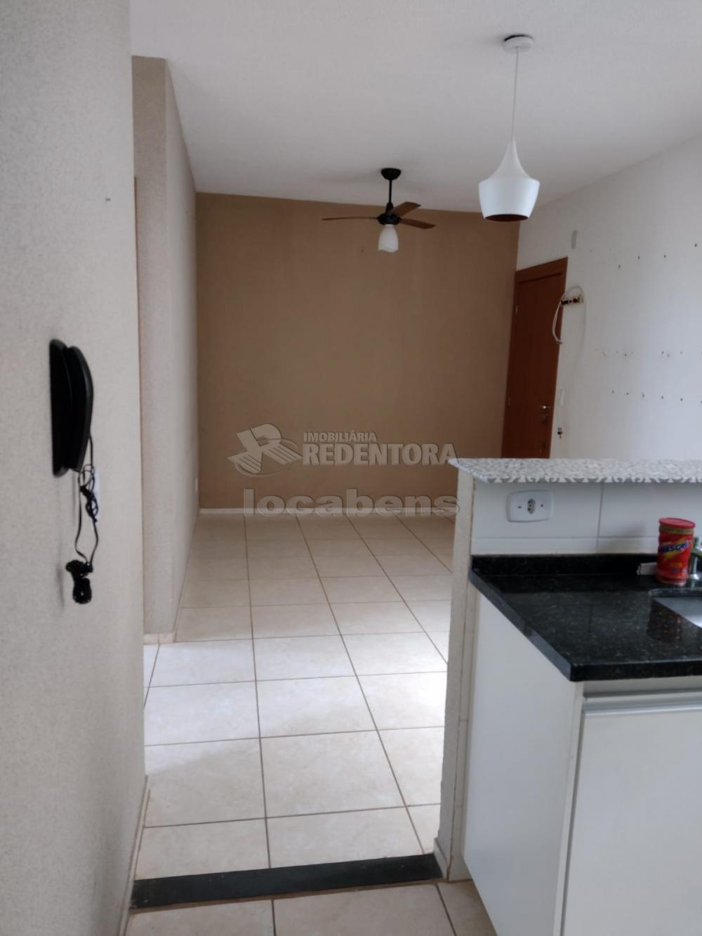 Alugar Apartamento / Padrão em São José do Rio Preto R$ 750,00 - Foto 20