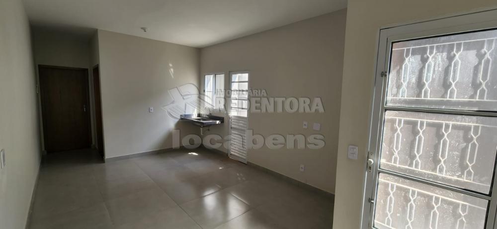 Comprar Casa / Padrão em São José do Rio Preto R$ 400.000,00 - Foto 3