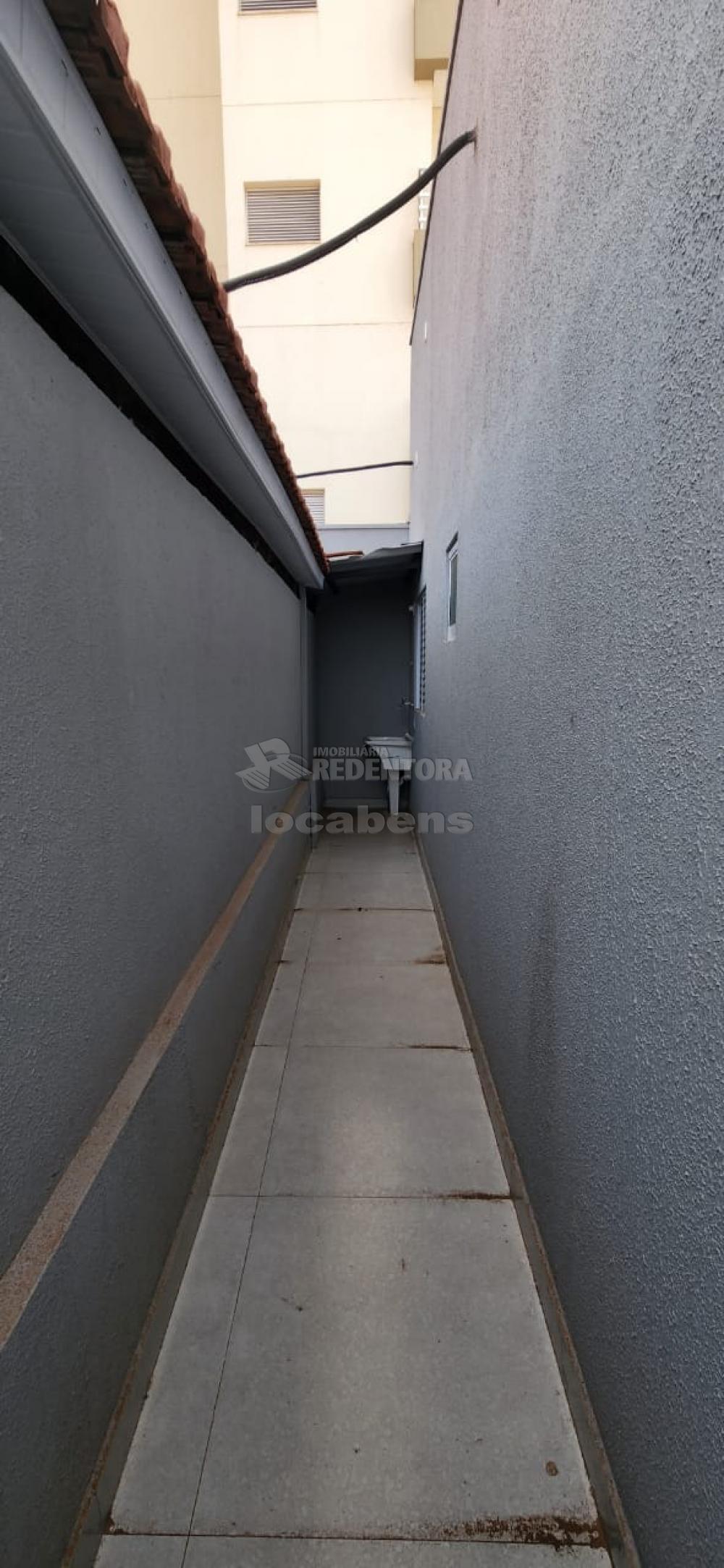 Comprar Casa / Padrão em São José do Rio Preto R$ 400.000,00 - Foto 17