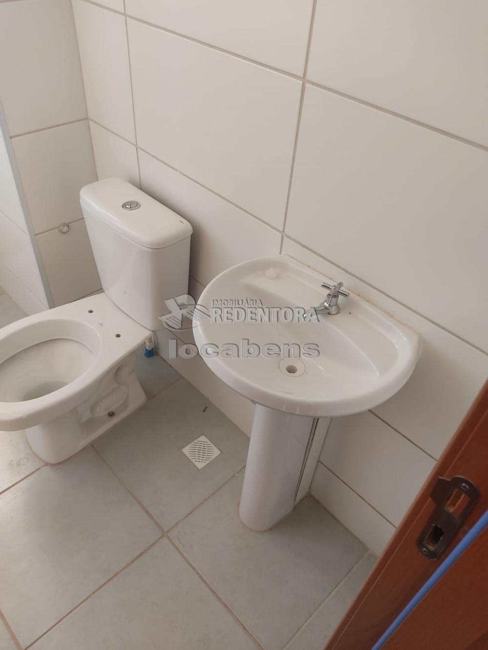 Comprar Apartamento / Padrão em São José do Rio Preto R$ 250.000,00 - Foto 9