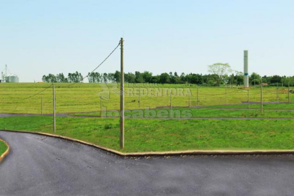 Terreno à venda, 211m² - Foto 1