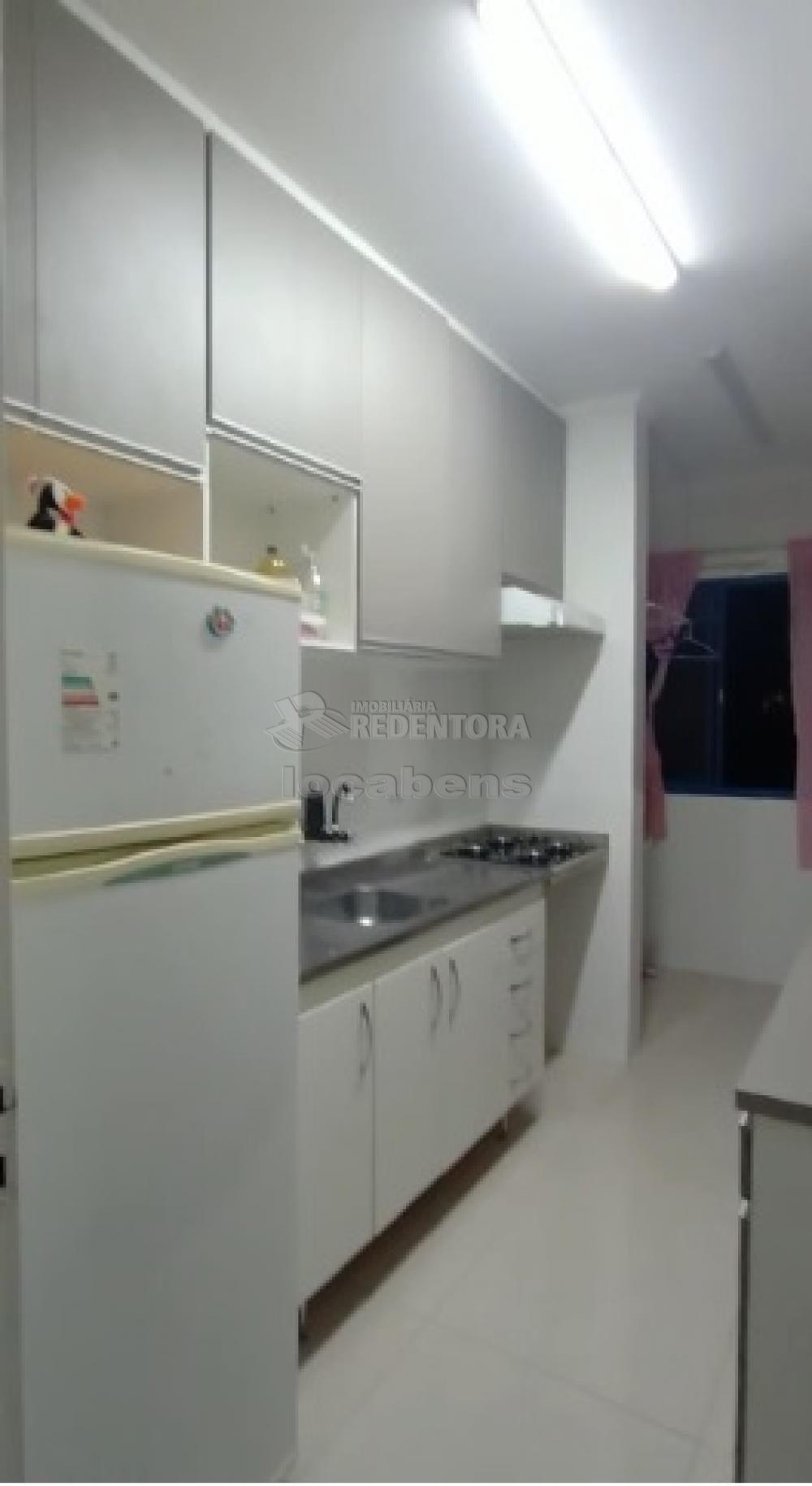 Comprar Apartamento / Padrão em São José do Rio Preto apenas R$ 205.000,00 - Foto 1