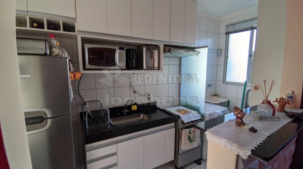 Comprar Apartamento / Padrão em São José do Rio Preto R$ 185.000,00 - Foto 1