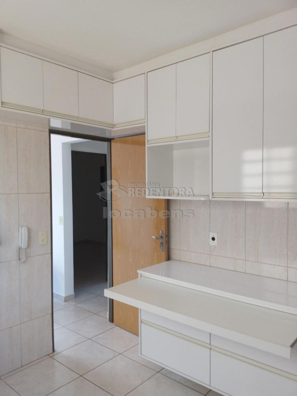 Comprar Apartamento / Padrão em São José do Rio Preto apenas R$ 160.000,00 - Foto 2