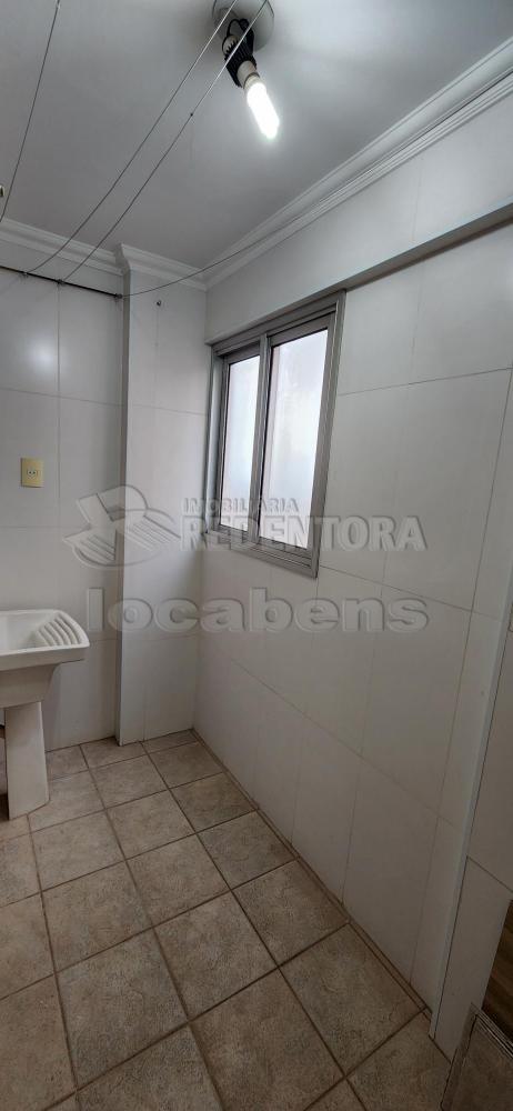 Alugar Apartamento / Padrão em São José do Rio Preto R$ 800,00 - Foto 6