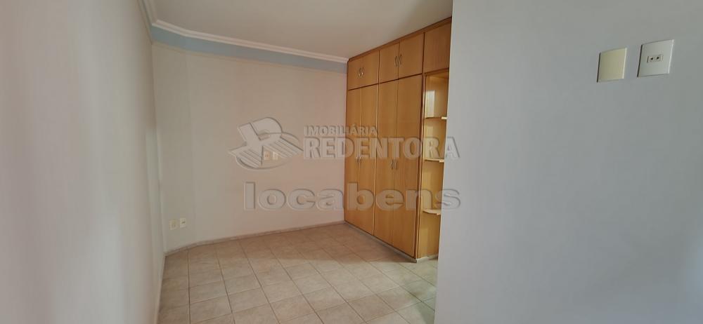 Alugar Apartamento / Padrão em São José do Rio Preto R$ 800,00 - Foto 8