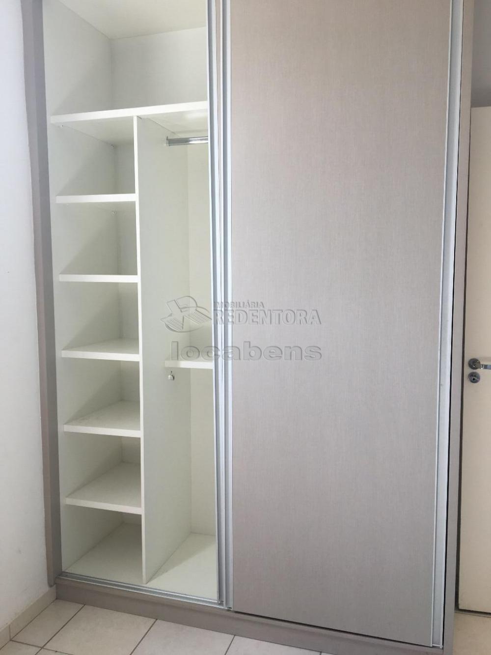 Comprar Apartamento / Padrão em São José do Rio Preto R$ 230.000,00 - Foto 13