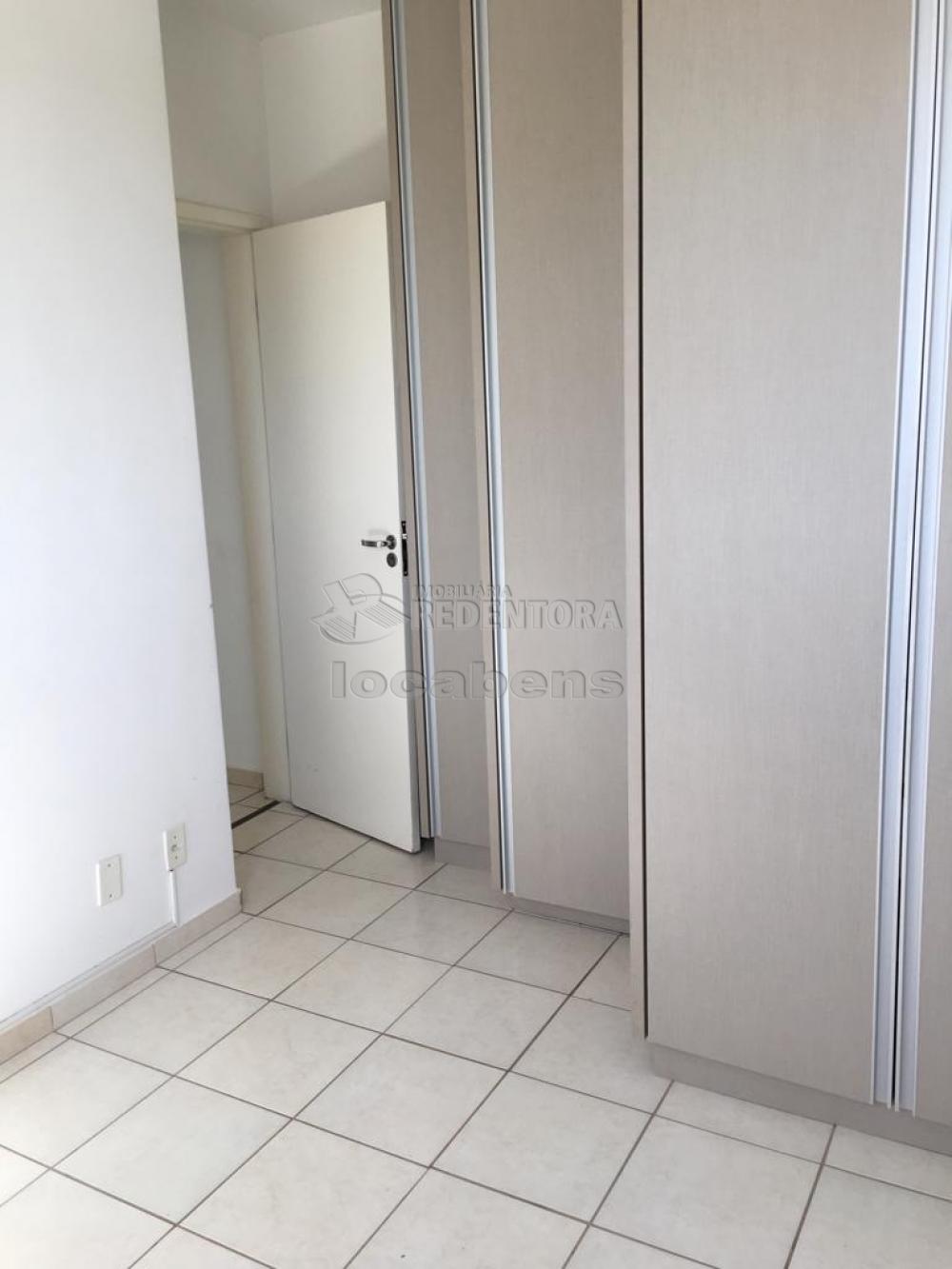 Comprar Apartamento / Padrão em São José do Rio Preto apenas R$ 230.000,00 - Foto 16