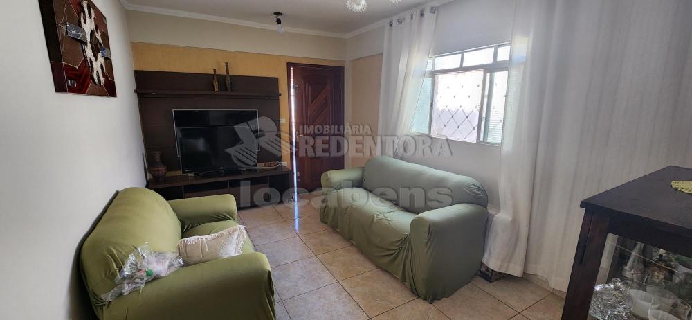 Comprar Casa / Padrão em São José do Rio Preto R$ 240.000,00 - Foto 3