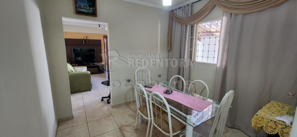 Comprar Casa / Padrão em São José do Rio Preto R$ 240.000,00 - Foto 4