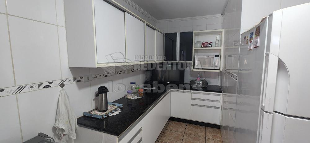 Comprar Casa / Padrão em São José do Rio Preto R$ 240.000,00 - Foto 6