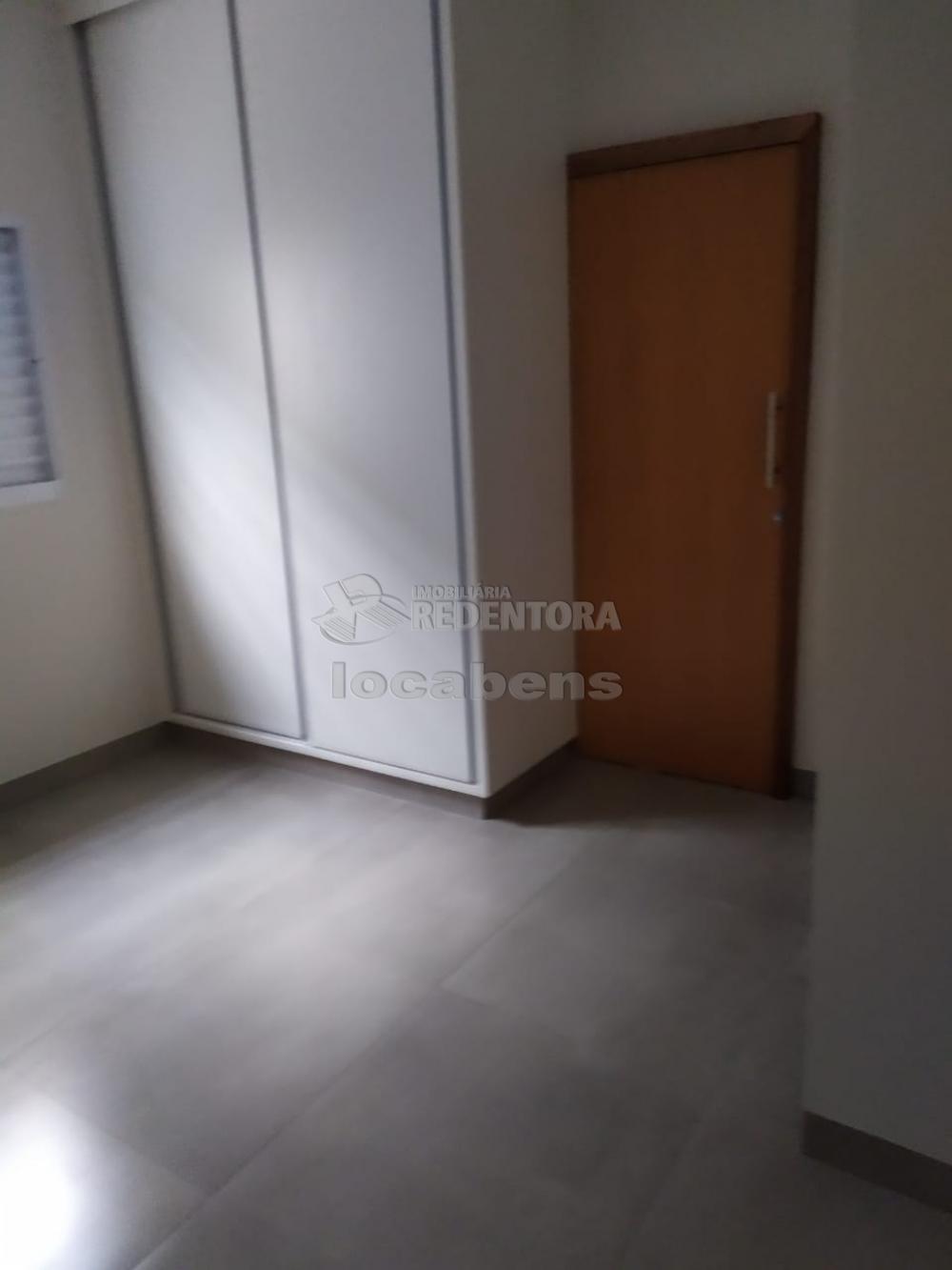 Comprar Casa / Padrão em São José do Rio Preto R$ 430.000,00 - Foto 12