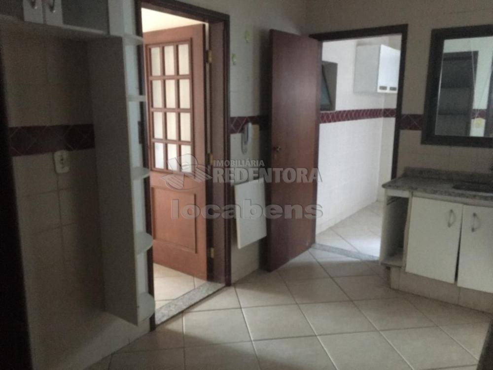Alugar Apartamento / Padrão em São José do Rio Preto R$ 1.500,00 - Foto 4