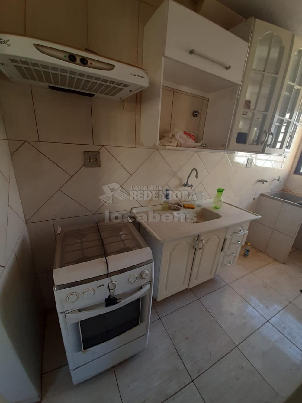 Comprar Apartamento / Padrão em São José do Rio Preto R$ 160.000,00 - Foto 1