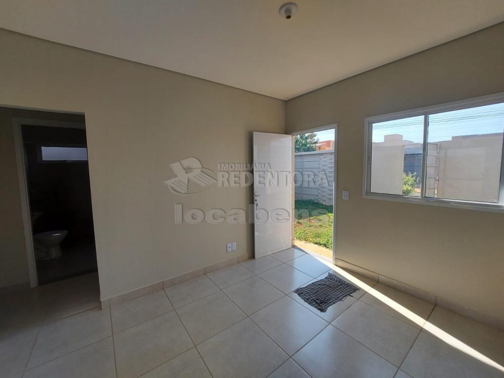 Comprar Casa / Padrão em São José do Rio Preto R$ 181.000,00 - Foto 4