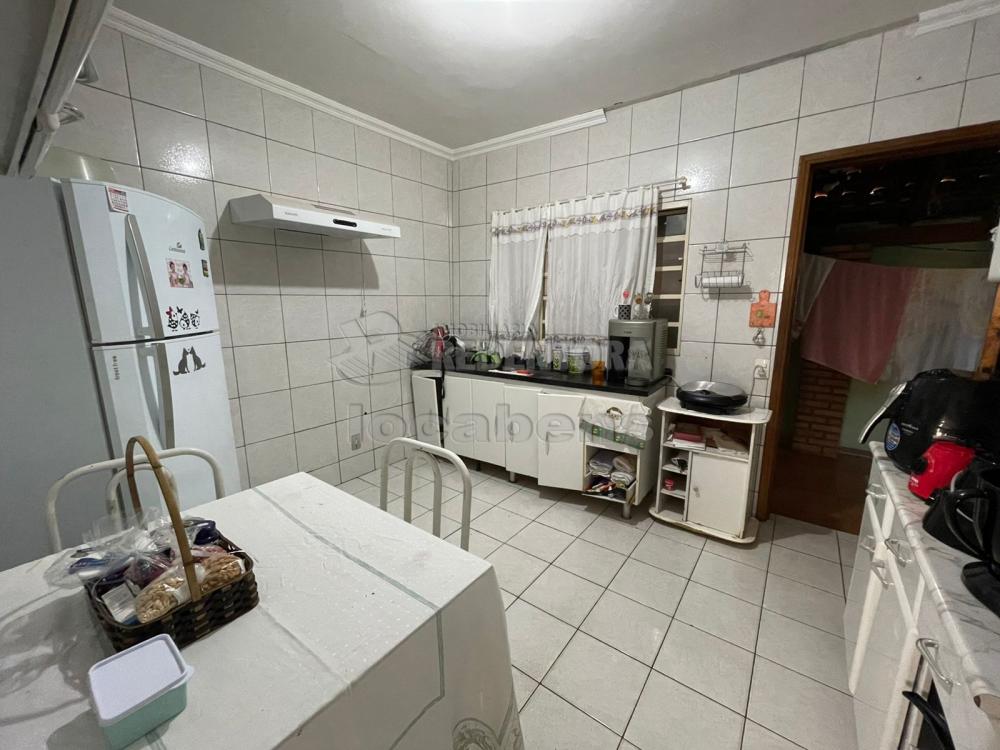 Alugar Casa / Padrão em São José do Rio Preto R$ 1.300,00 - Foto 10