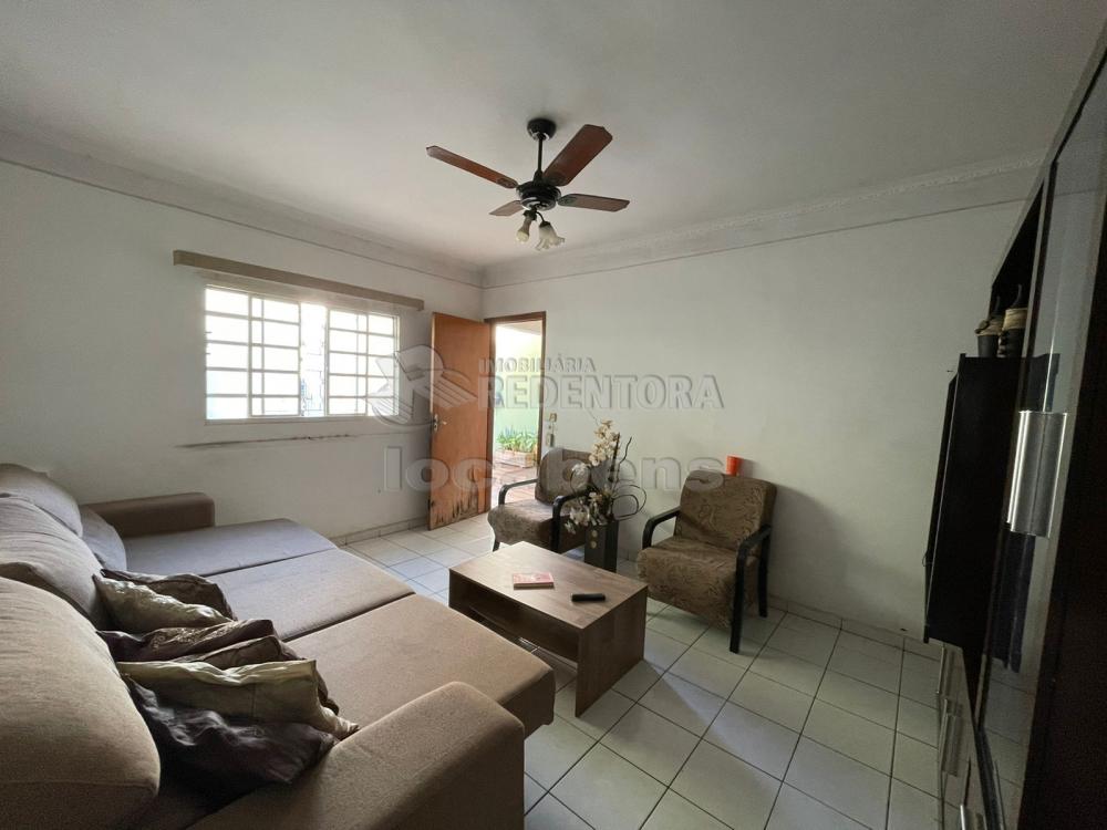 Alugar Casa / Padrão em São José do Rio Preto R$ 1.300,00 - Foto 5