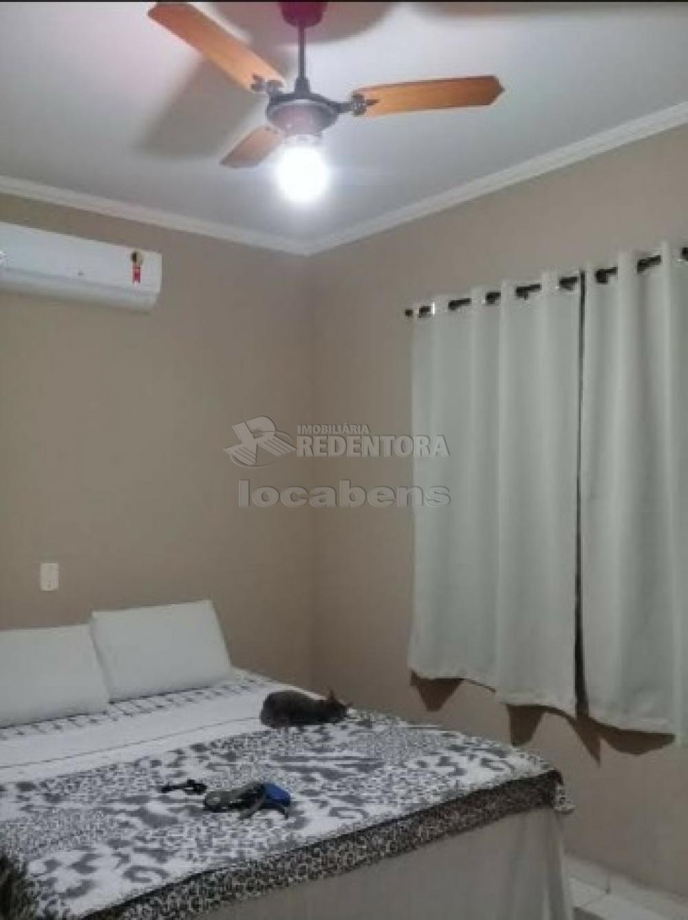 Comprar Casa / Padrão em São José do Rio Preto R$ 220.000,00 - Foto 4