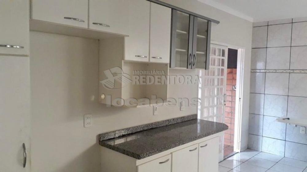 Comprar Casa / Padrão em São José do Rio Preto R$ 345.000,00 - Foto 2