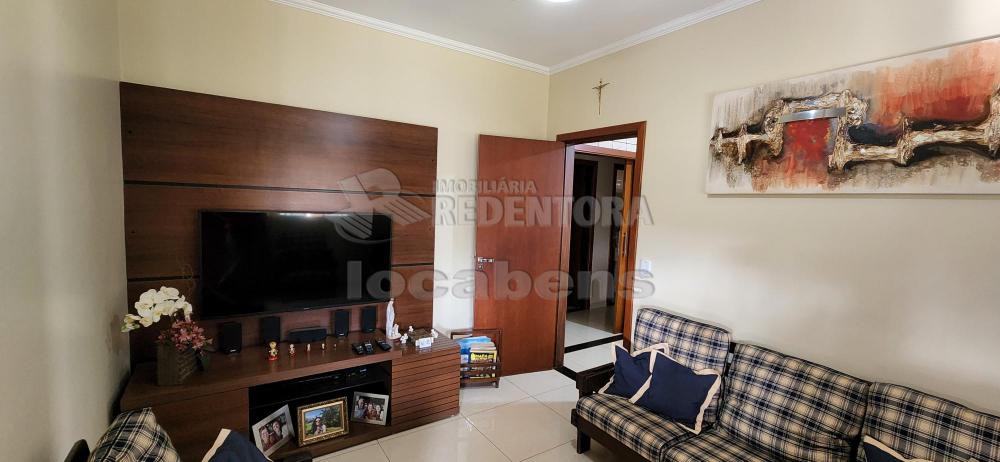 Comprar Casa / Padrão em São José do Rio Preto R$ 850.000,00 - Foto 4