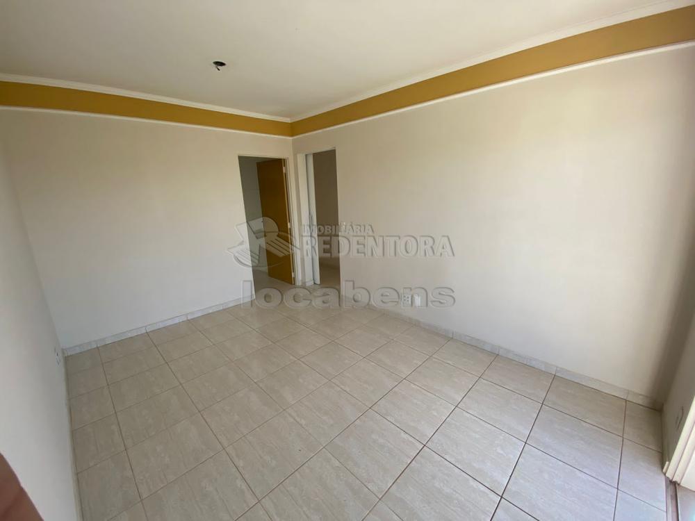 Alugar Apartamento / Padrão em São José do Rio Preto R$ 1.000,00 - Foto 1