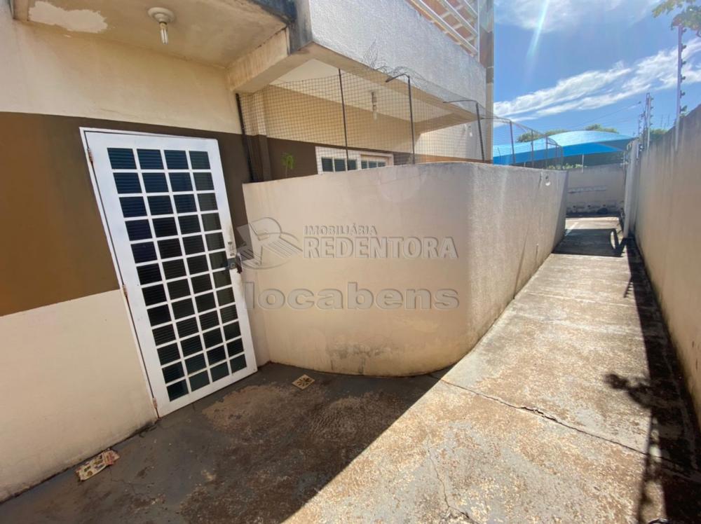 Alugar Apartamento / Padrão em São José do Rio Preto R$ 1.000,00 - Foto 16