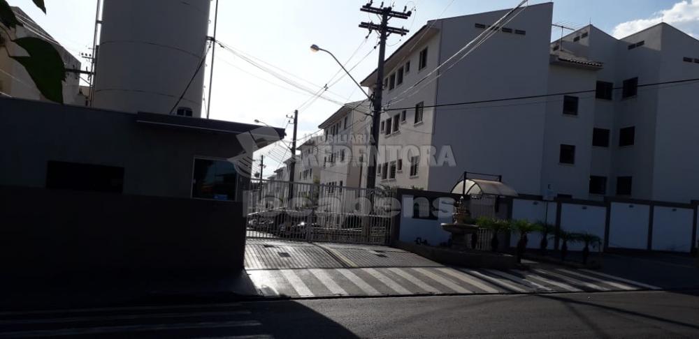 Comprar Apartamento / Padrão em São José do Rio Preto apenas R$ 168.000,00 - Foto 1