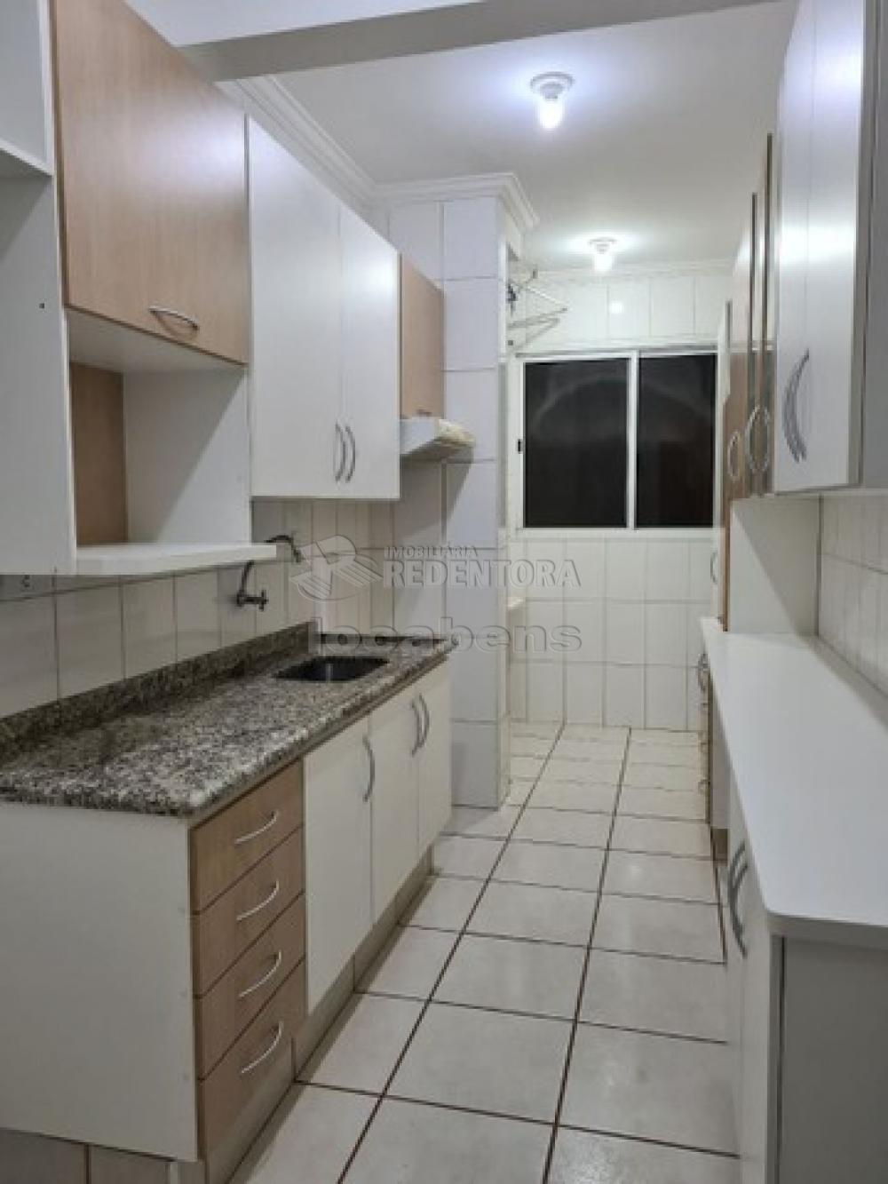 Comprar Apartamento / Padrão em São José do Rio Preto R$ 355.000,00 - Foto 4