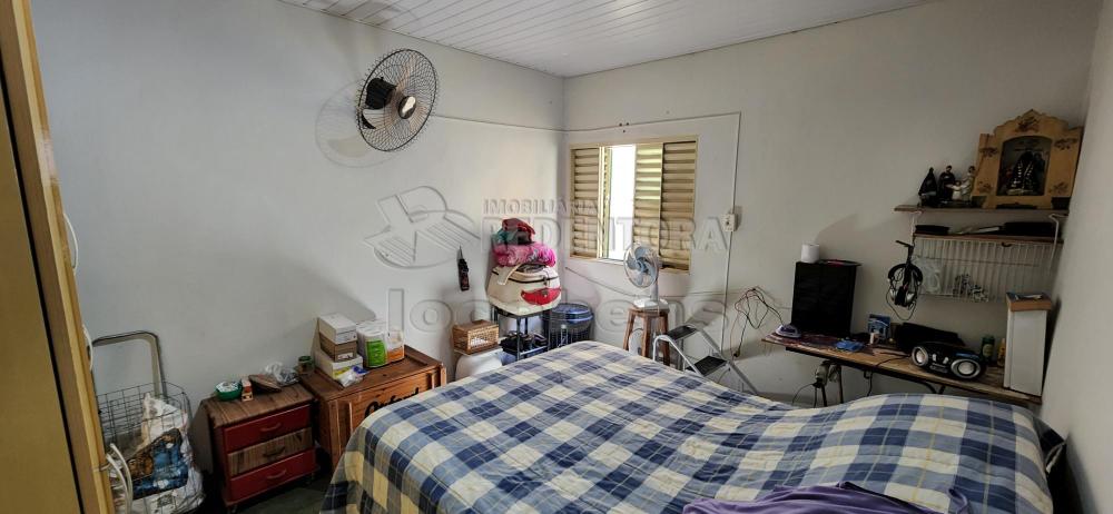 Comprar Casa / Padrão em São José do Rio Preto R$ 180.000,00 - Foto 2
