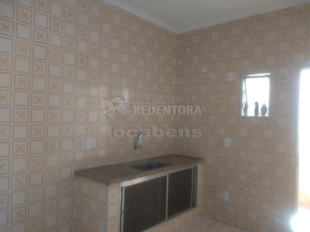 Comprar Apartamento / Padrão em São José do Rio Preto R$ 200.000,00 - Foto 5