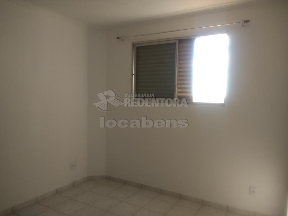 Comprar Apartamento / Padrão em São José do Rio Preto R$ 200.000,00 - Foto 8