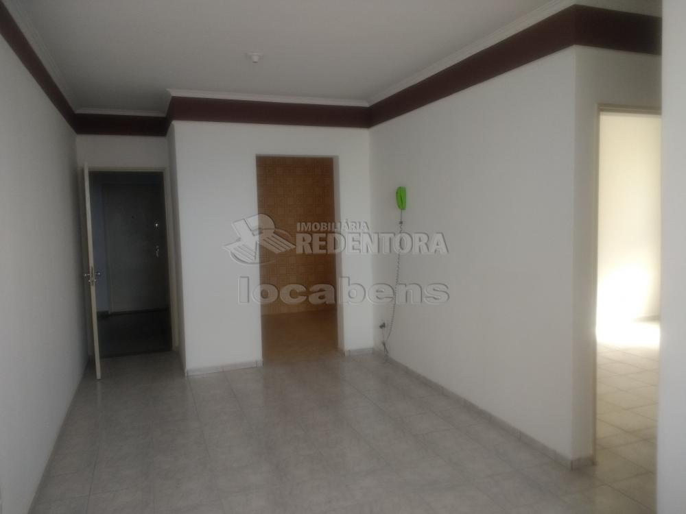 Comprar Apartamento / Padrão em São José do Rio Preto R$ 200.000,00 - Foto 1